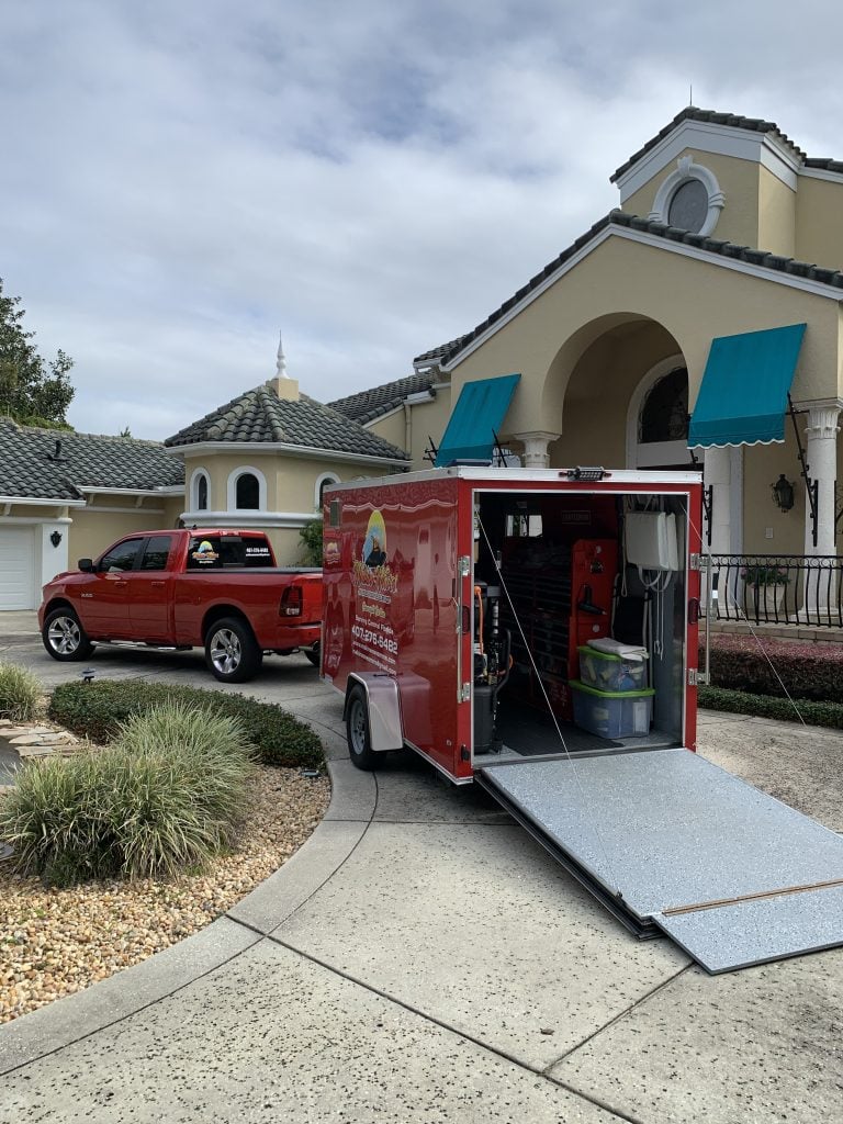 Makin Waves mobile marine service truck and work trailer