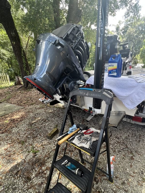 Outboard motor repair by Makin Waves mobile marine mechanic